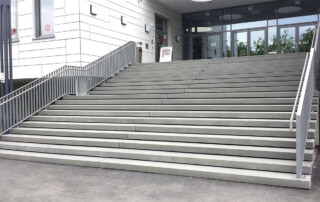Blockstufen für die Mainfrankensäle Veitshochheim