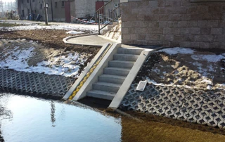 Fertigteiltreppe als Pegeltreppe in Oberschöna