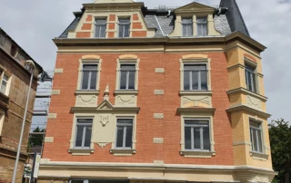 Tür-, Fenstergewände & Gesimsteile