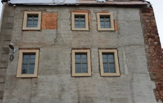 Tür-, Fenstergewände & Gesimsteile