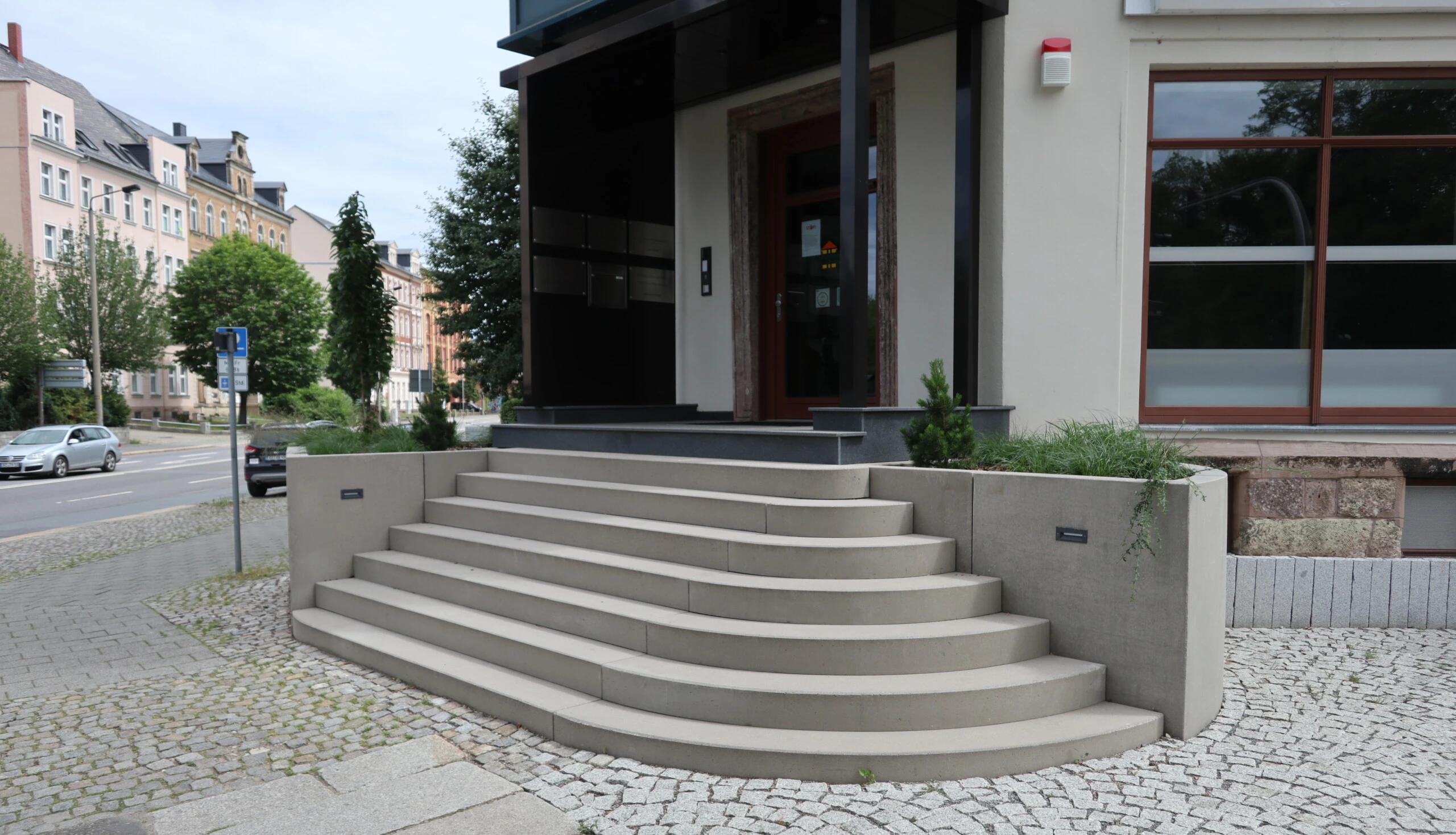 Block- & Keilstufen von Betonstein Flöha Block- & Keilstufen von Betonstein Flöha