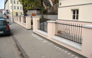 Mauer und Pfeilerabdeckung für die Villa Robert Fürbringer in Gera