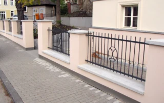 Pfeilerabdeckung von Betonstein Flöha