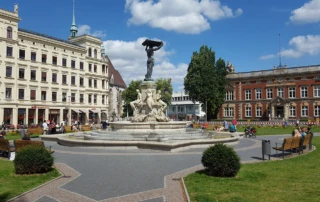 Muschelminna auf dem Postplatz in Görlitz
