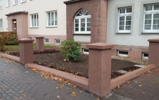 Pfeiler als Zaunsäulen inklusive passender Sockelelemente